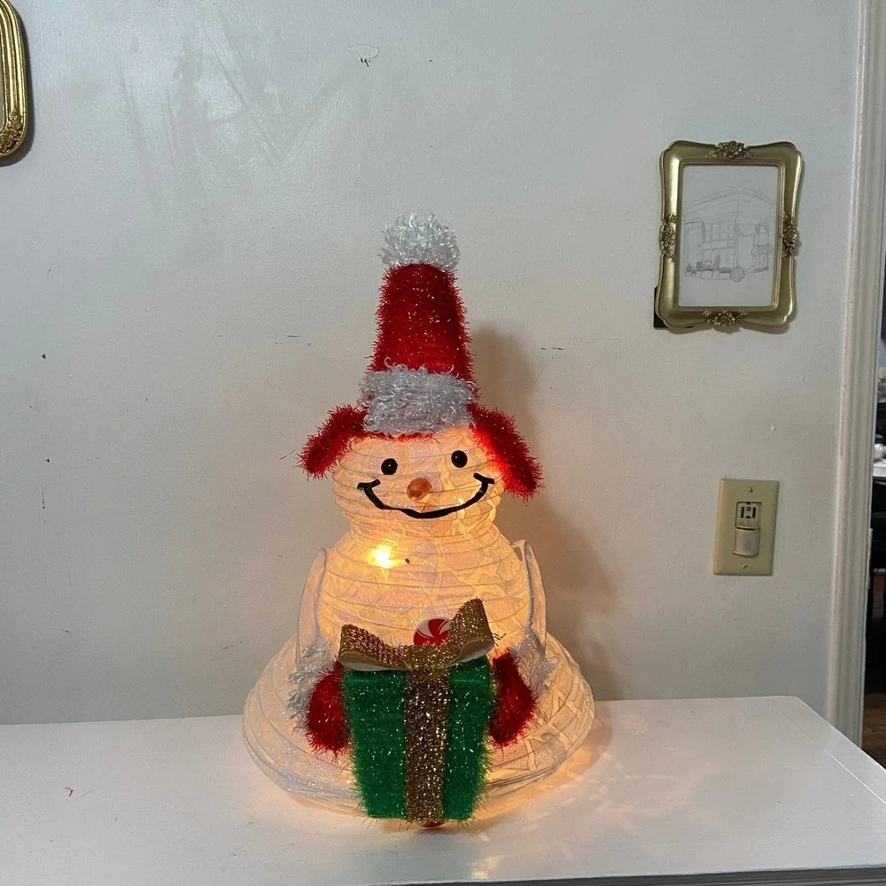 White Wonder Lane‎ 2 Lit Pop Up Snowmen Set Snowman Lawn Decor Collapsible